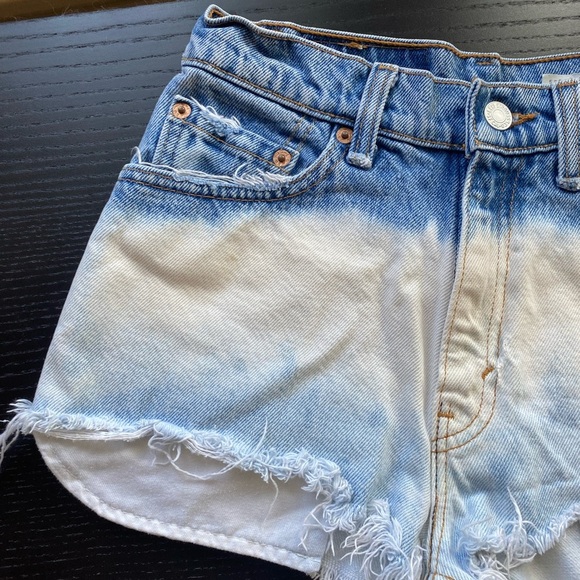 LEVI's 512 Slim Fit High Waist Straight Leg Shorts Bleach Pattern - Picture 7 of 9